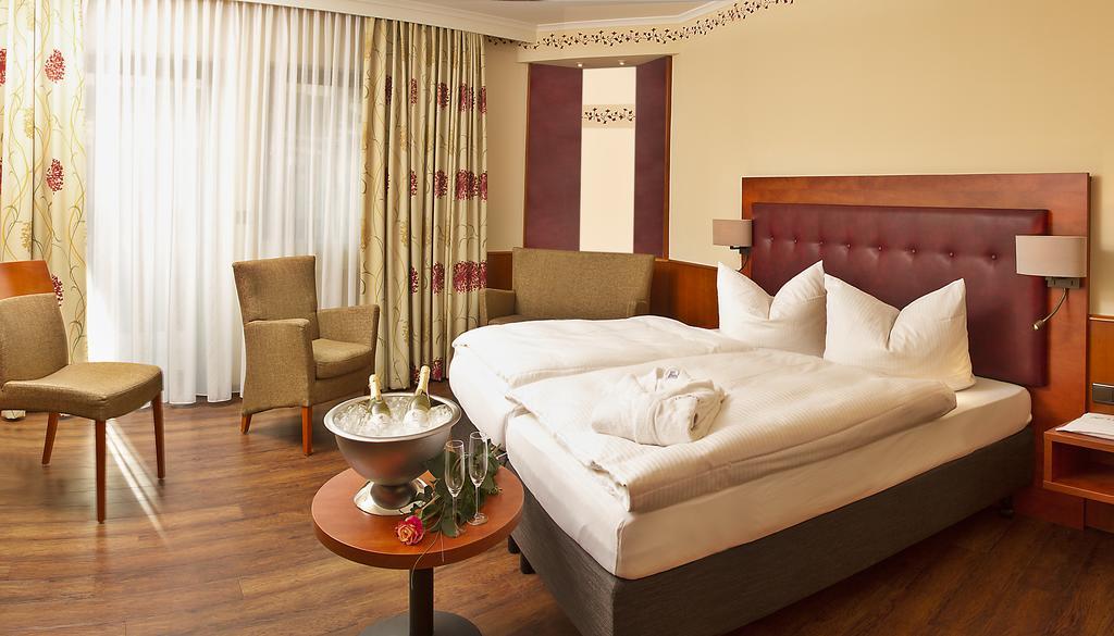 Gasthof - Hotel Zum Loewen Schwabthal Εξωτερικό φωτογραφία